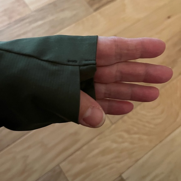 REI Co-op Half-Zip Running Pullover - Men's Medium Excellent used condition - Picture 5 of 5